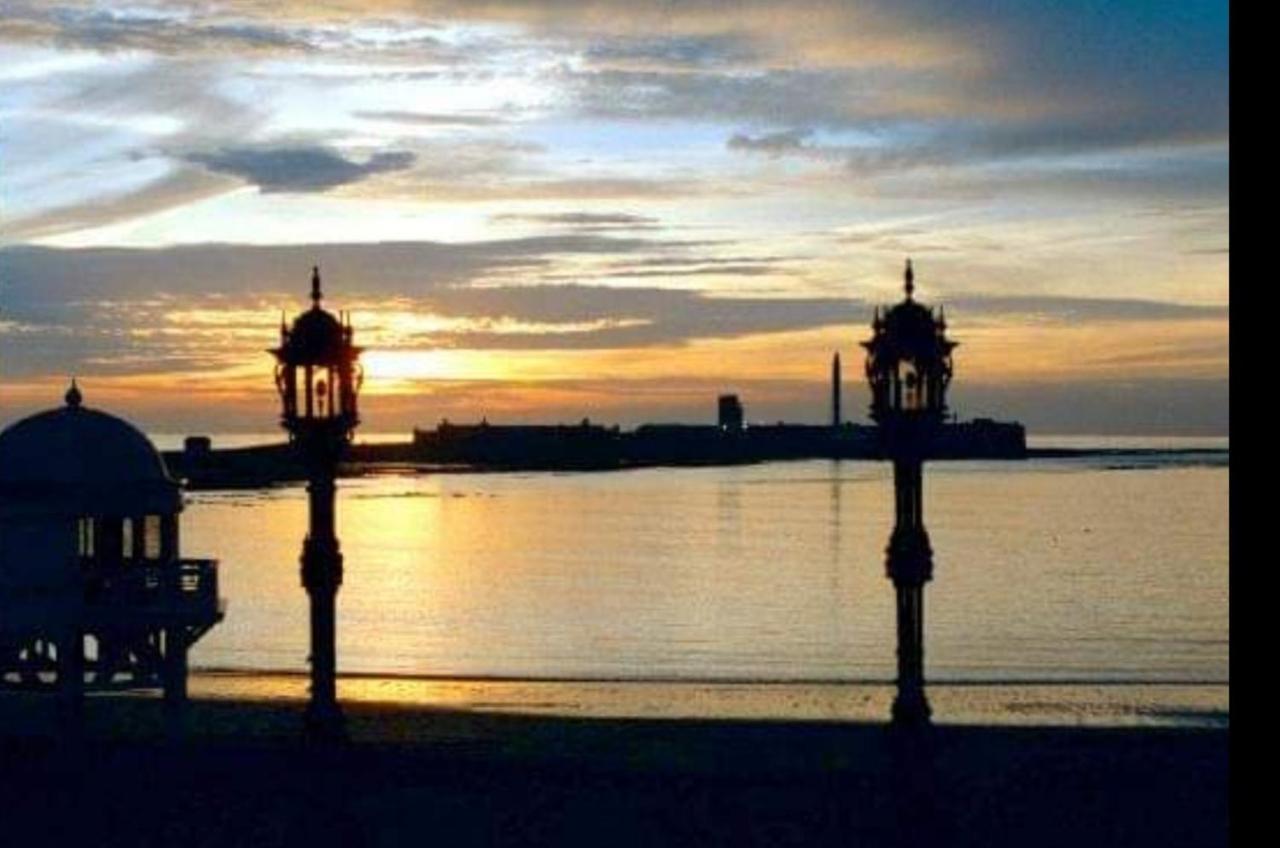 Alojamientos Cadiz Sol Zewnętrze zdjęcie